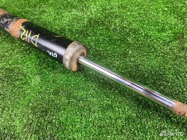 Стойка амортизационная задняя Bmw E90