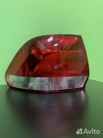 Фонарь задний volkswagen polo