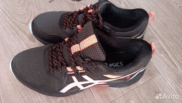 Кроссовки Asics Gel Venture 8. 39 Новые