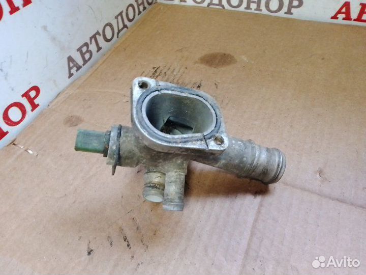 Фланец системы охлаждения Audi A6 1.9D