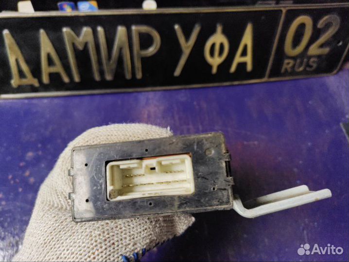 Блок управления центральным замком Subaru Legacy