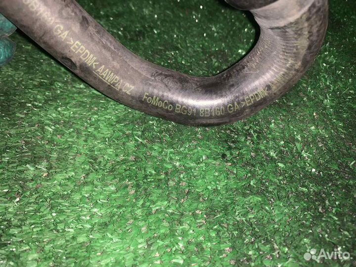 Патрубок отопителя выпускной Volvo S60 S80 V60 V70