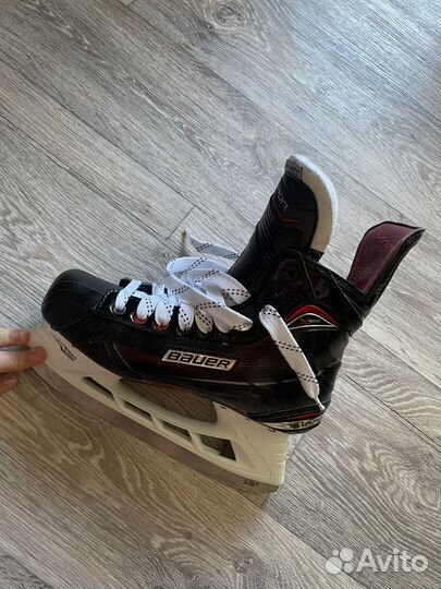 Хоккейные коньки bauer vapor x900