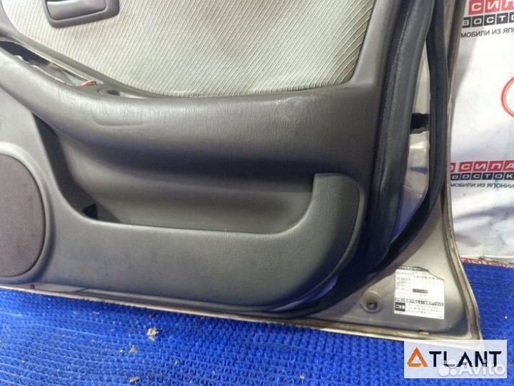 Дверь передний правый toyota carina ED