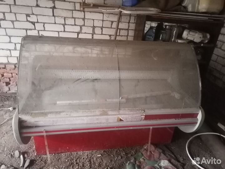 Витринный холодильник