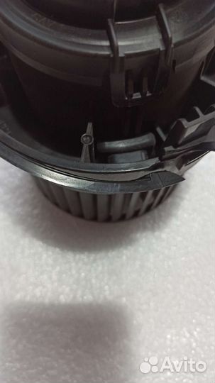 Мотор отопителя Renault Arkana