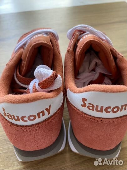 Продам кроссовки Saucony jazz original