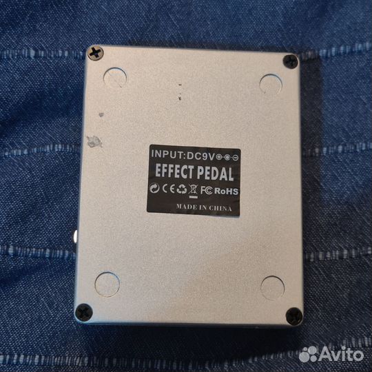 Гитарная педаль Caline CP-85. Для баса
