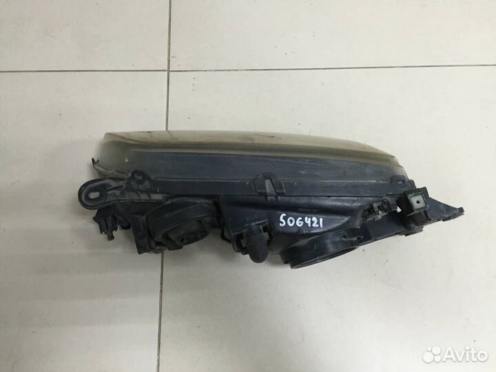 Фара правая Mazda Capella GF, GW 1997-2002