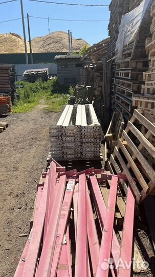 Фронтальные стеллажи