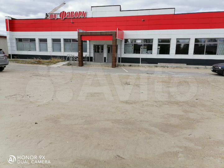 Торговое помещение, 437 м²