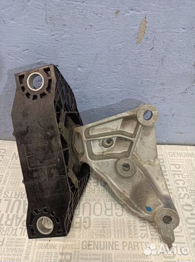 Подушка двигателя Renault Logan 2