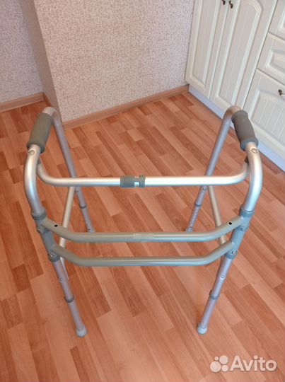 Ходунки опоры для инвалидов