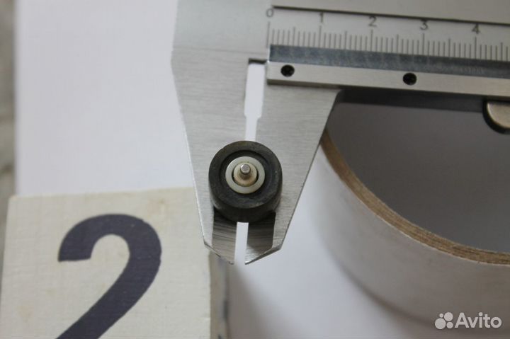 Ось D2мм ролика 14-12-10 мм кассетного магнитофона