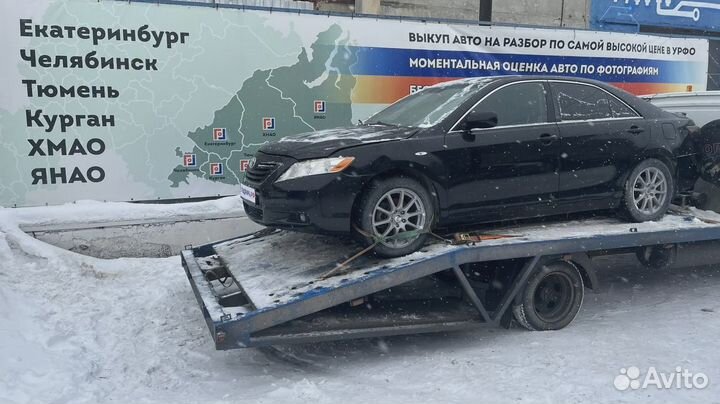 Накладка переднего крыла правого Toyota Camry (XV4