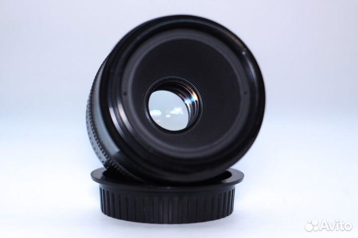 Canon 50mm f/2.5 Macro