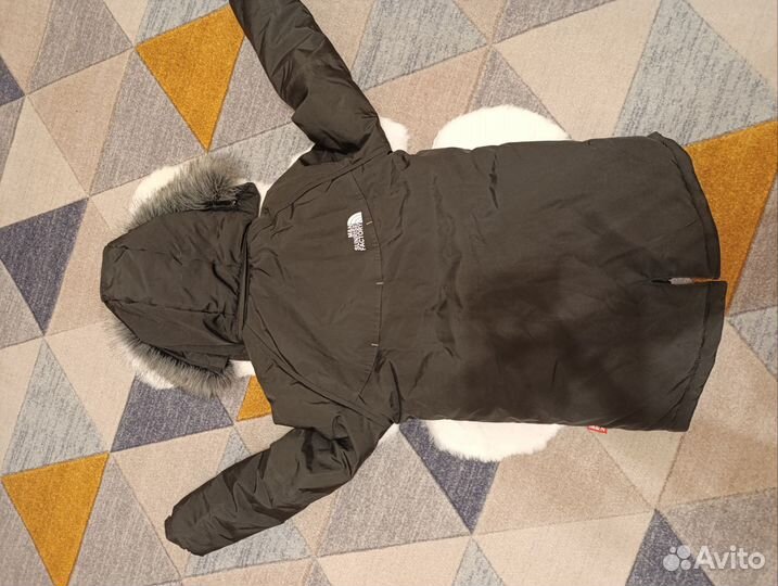 Куртка зимняя для мальчика 146 новая