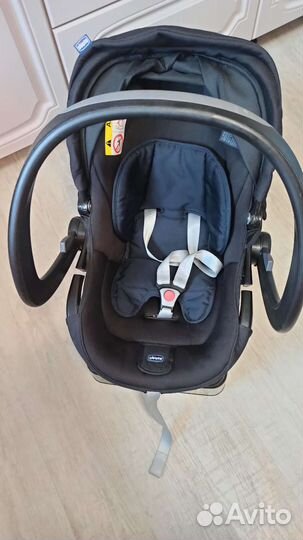 Автолюлька Chicco Artsana Universal 0-13 кг