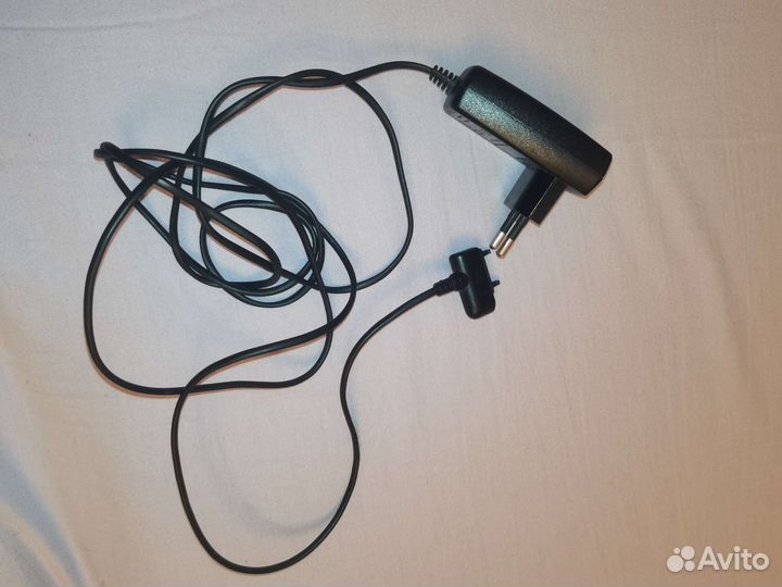 Зарядное устройство для телефона Sony Ericsson