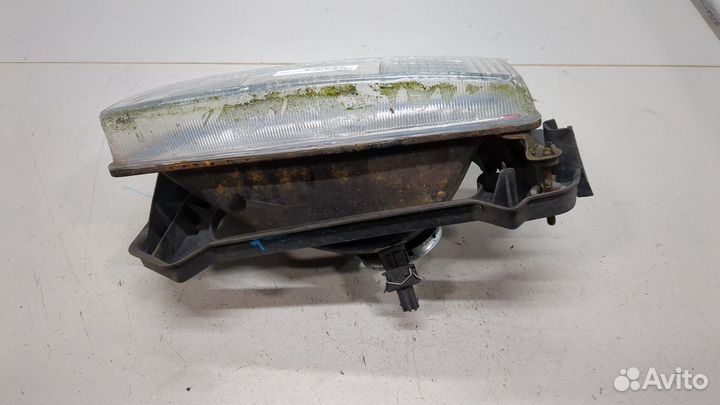 Фара (передняя) левая Volkswagen Transporter 4