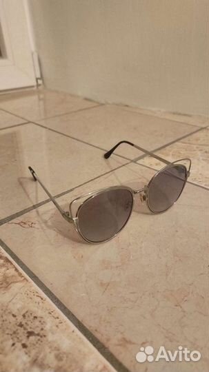 Солнцезащитные очки