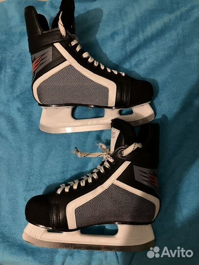 Хоккейные коньки барс 221