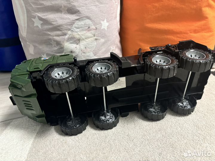Игрушка военный тягач