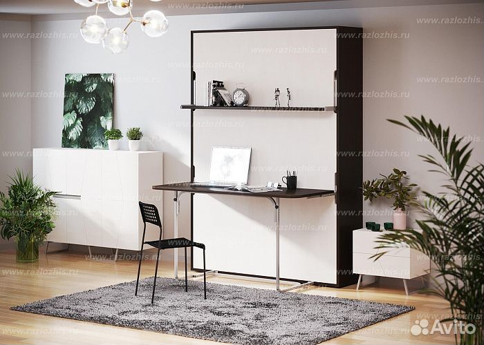 Шкаф-кровать со столом для маленьких квартир