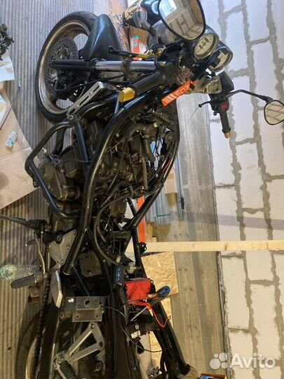 Suzuki bandit 400