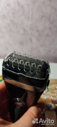 Электрическая бритва Vitek