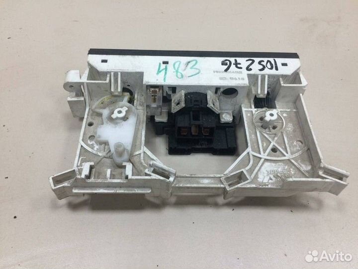 Блок управления отопителем Mitsubishi Space Star