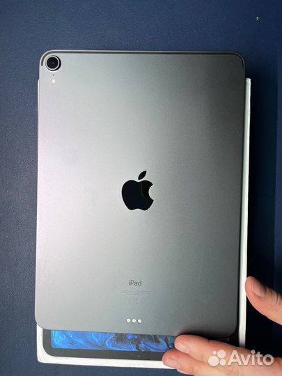 iPad Pro 11 2018 64gb + Keybord Folio