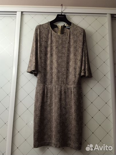 Стильное платье