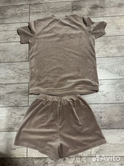 Велюровый костюм женский