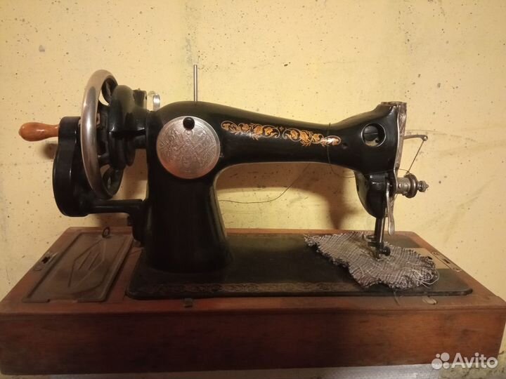 Швейная машинка бу ручная