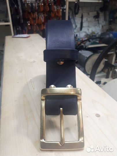 Ремень мужской с красивой пряжкой