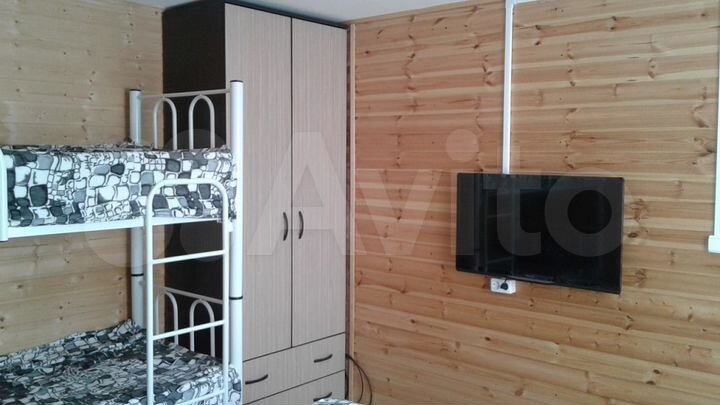 Дом 30 м² на участке 5 сот.