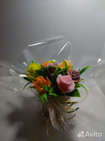 Букет роз из мыла ручной работы 7 штук