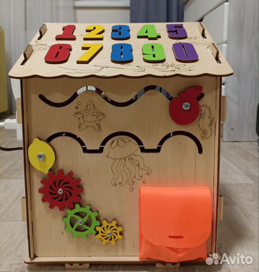 Бизиборд домик со светом большой