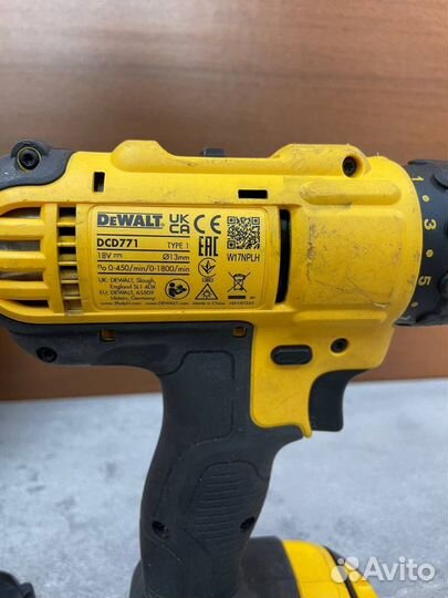 Аккумуляторная дрель-шуруповерт dewalt DCD 771 C2