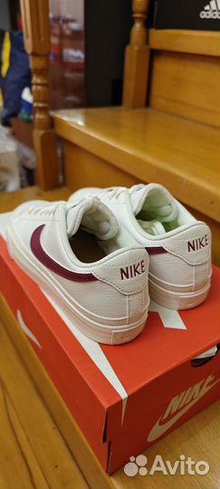 Кроссовки Nike 37 размер оригинал