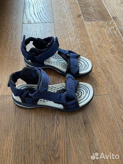 Сандалии Geox 32