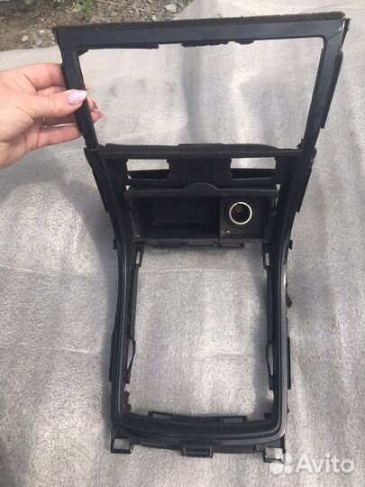 Накладка центральная с пепельницей Mazda 6 GH