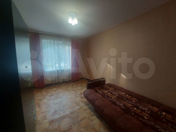 2-к. квартира, 56 м², 1/9 эт.