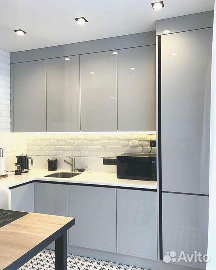 Кухни по индивидуальному заказу