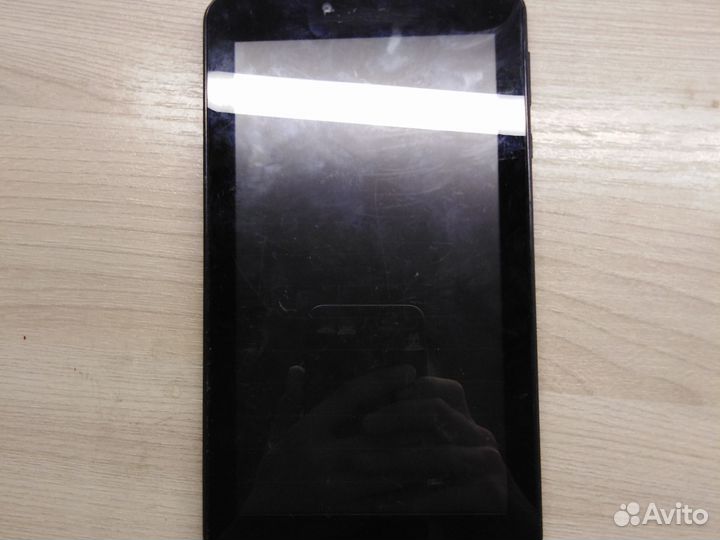 Планшет Digma optima 7