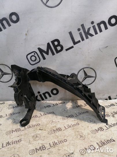 Кронштейн фары правый Audi A4 B8