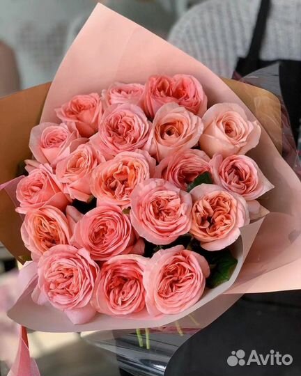 Цветы розы пионы