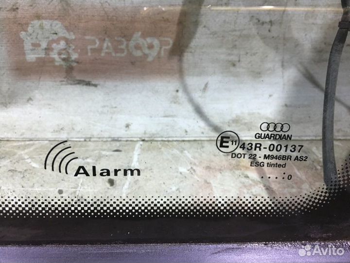 Стекло заднее правое Audi A6 4B5 AKE 2000