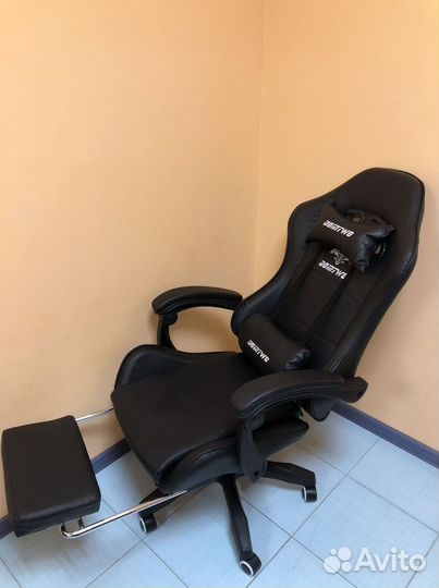 Компьютерное офисное кресло с массажем (новые)